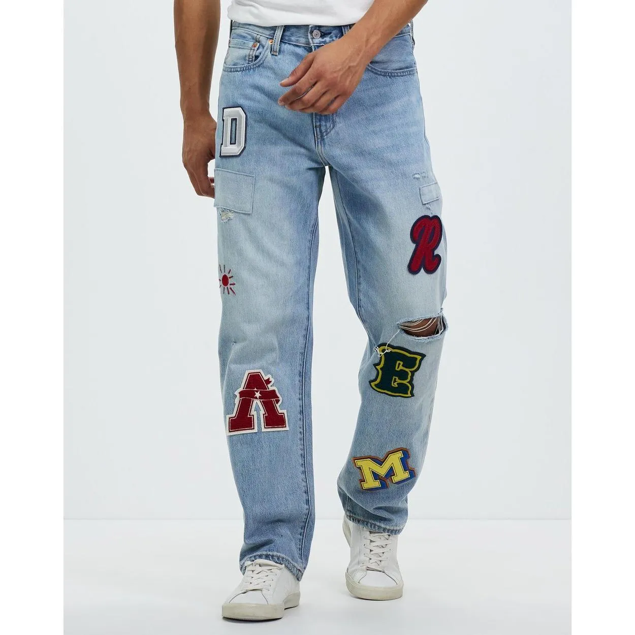 NWT - Levis 568 Stay Loose 'Folk Chaos" Mens Patch Jeans - Size 30