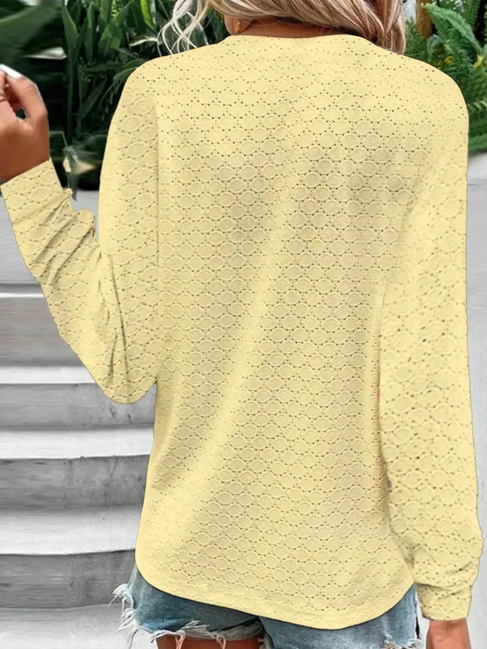 Women's Fashion Casual Solid Color Button V-neck Long Sleeve Top