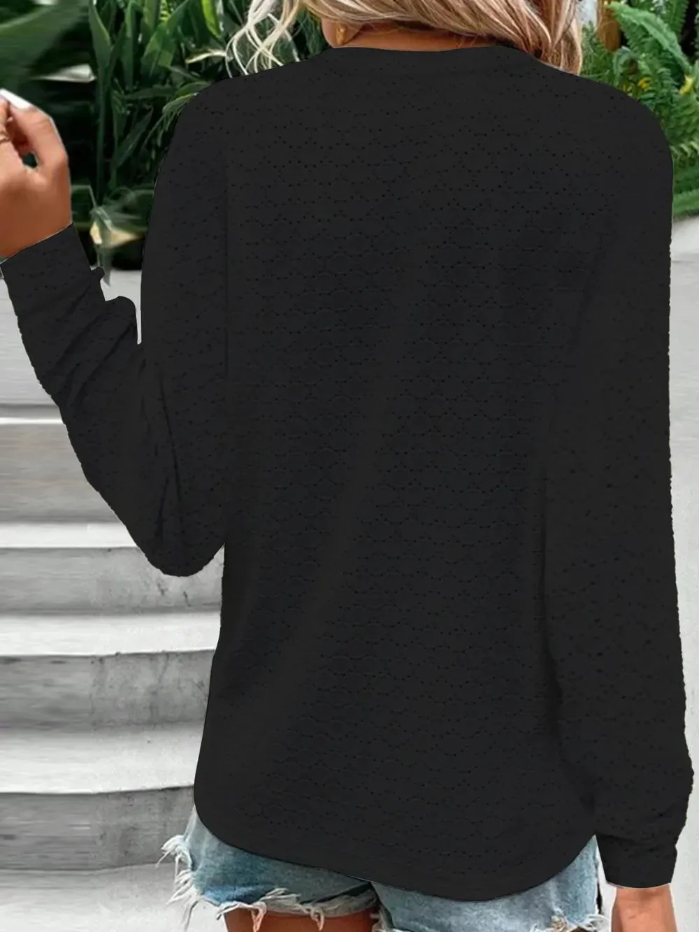 Women's Fashion Casual Solid Color Button V-neck Long Sleeve Top